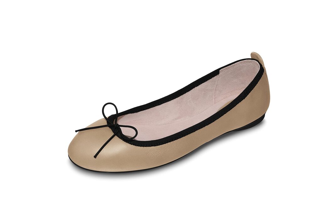 BLOCH WOMEN'S NASHIRA BALLET FLAT, CAPUCCINO LEATHER, 8.5